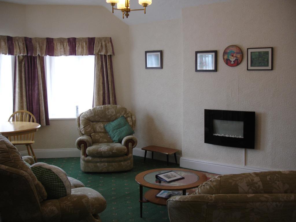Beachmount Holiday Apartments Rhôs-on-Sea الغرفة الصورة