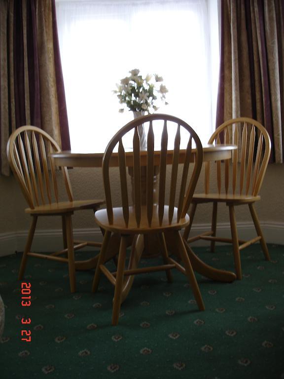Beachmount Holiday Apartments Rhôs-on-Sea الغرفة الصورة